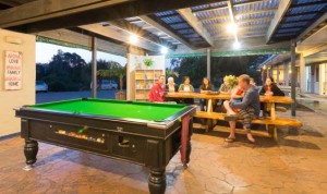 Communal area at Hone Heke Lodge backpackers Kerikeri