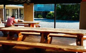 B&B Kerikeri courtyard dining area